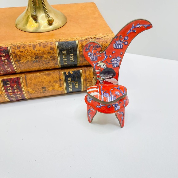 Empress Arts Enamal mini Chair with hidden storeage - Picture 7 of 8